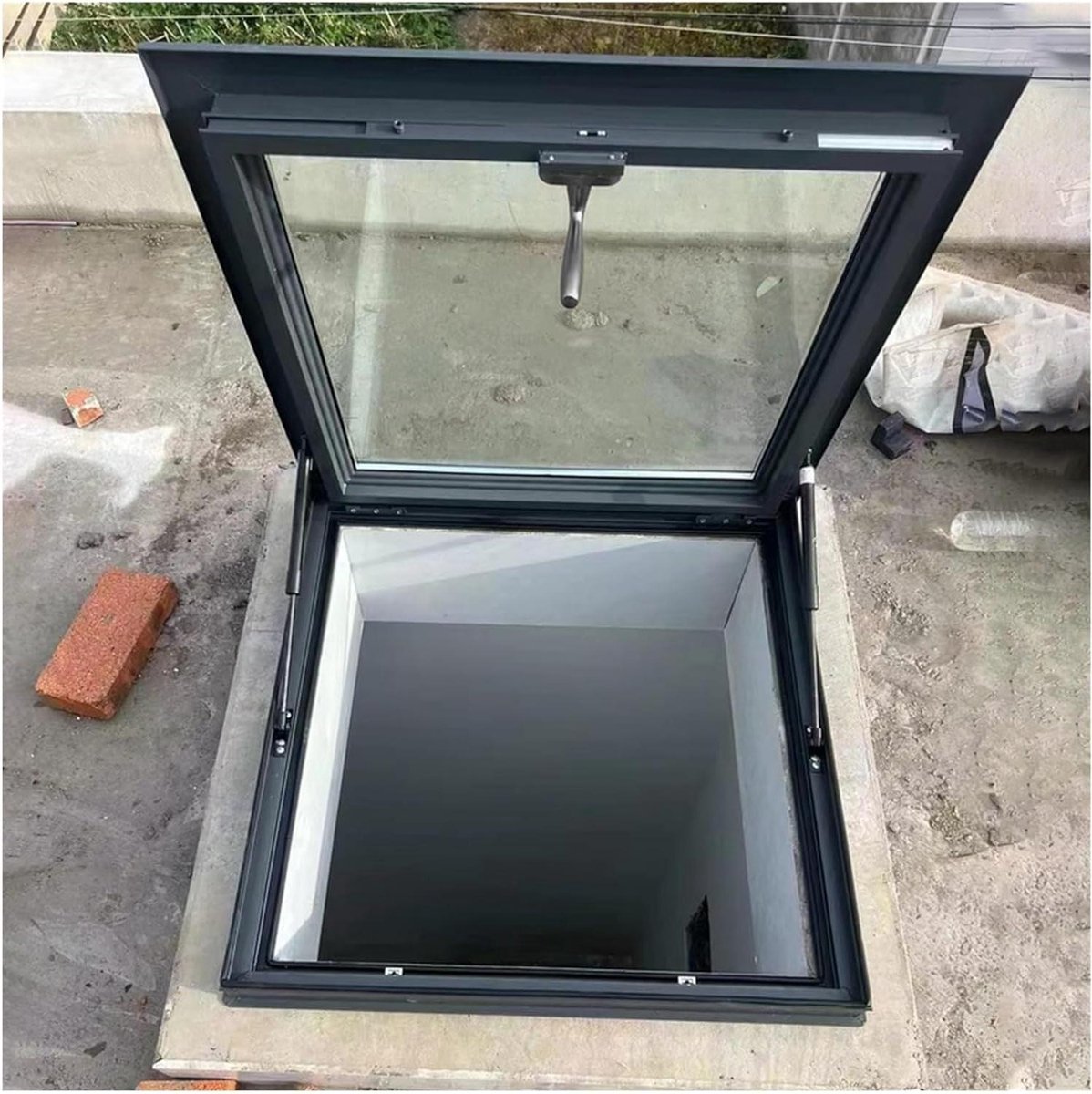Dakraam met Nooduitgang - Lichtkoepel Plat Dak - Toegang tot Zolder - Dubbellaags Gehard Glas - Verstelbaar Frame - Aluminium