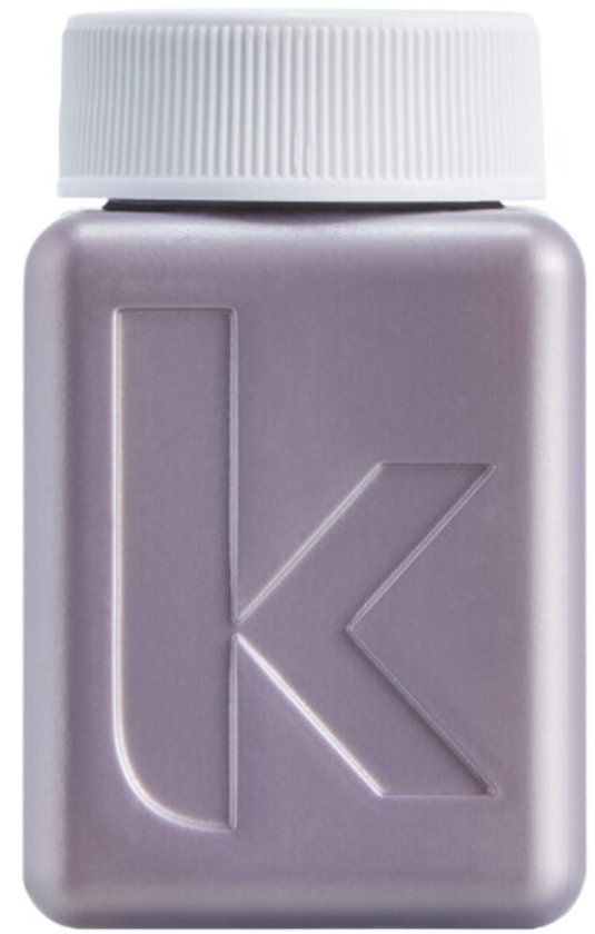 Lila flesje met witte dop en een K-logo.