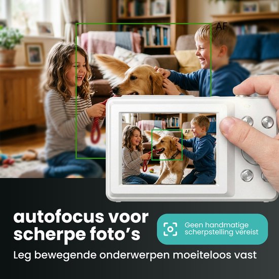 Autofocus KIEKZ camera. Scherm toont interieur met lachende kinderen en hond, met groen focuskader.