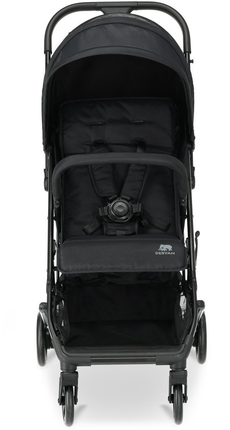 Zwarte Deryan buggy met kap, zitje en boodschappenmand. Volledig gesloten.
