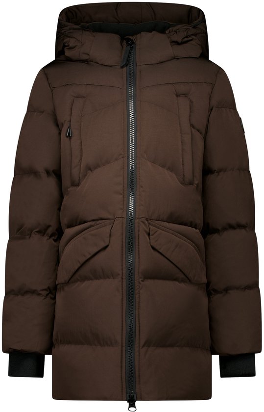 Bruine winterjas met capuchon, zwarte ritsen en zakken.