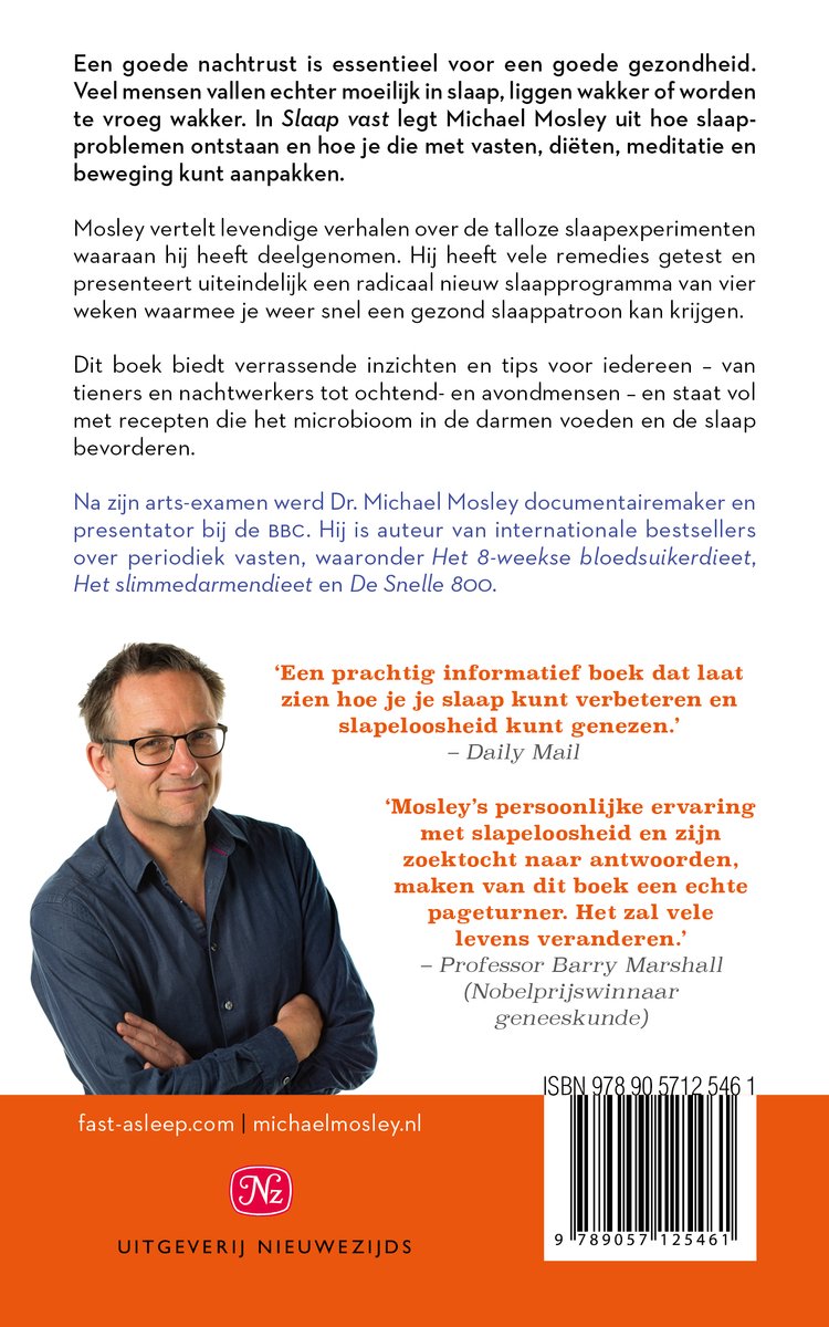 Foto van Dr. Michael Mosley, auteur van het boek 'Slaap Vast', lachend in een donkerblauw overhemd.