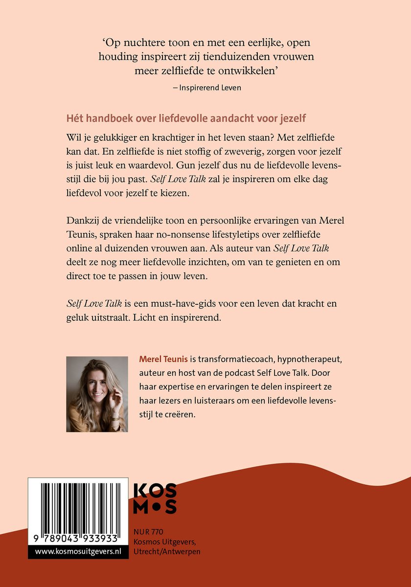 Foto van Merel Teunis, coach en auteur, met een open en inspirerende uitstraling.