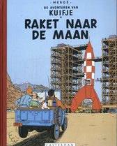 Kuifje 'Raket naar de maan' stripboek met een rode en witte raket in een lanceertoren, twee mannen in een jeep in de voorgrond.