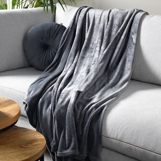 Dutch Decor - SIDNEY - plaid 140x180 cm - fleece deken - 100% gerecycled - Charcoal Gray - antraciet