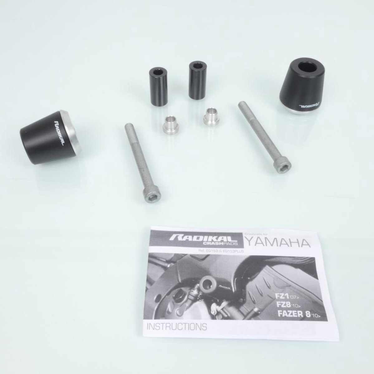 Tampon pare carter Radikal pour Moto Yamaha 1000 FZ1 Après 2007 EQ153PLUS Neuf Noir