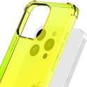 Close-up van de achterkant van een iPhone 16 Pro Max met neon geel, transparant hoesje.