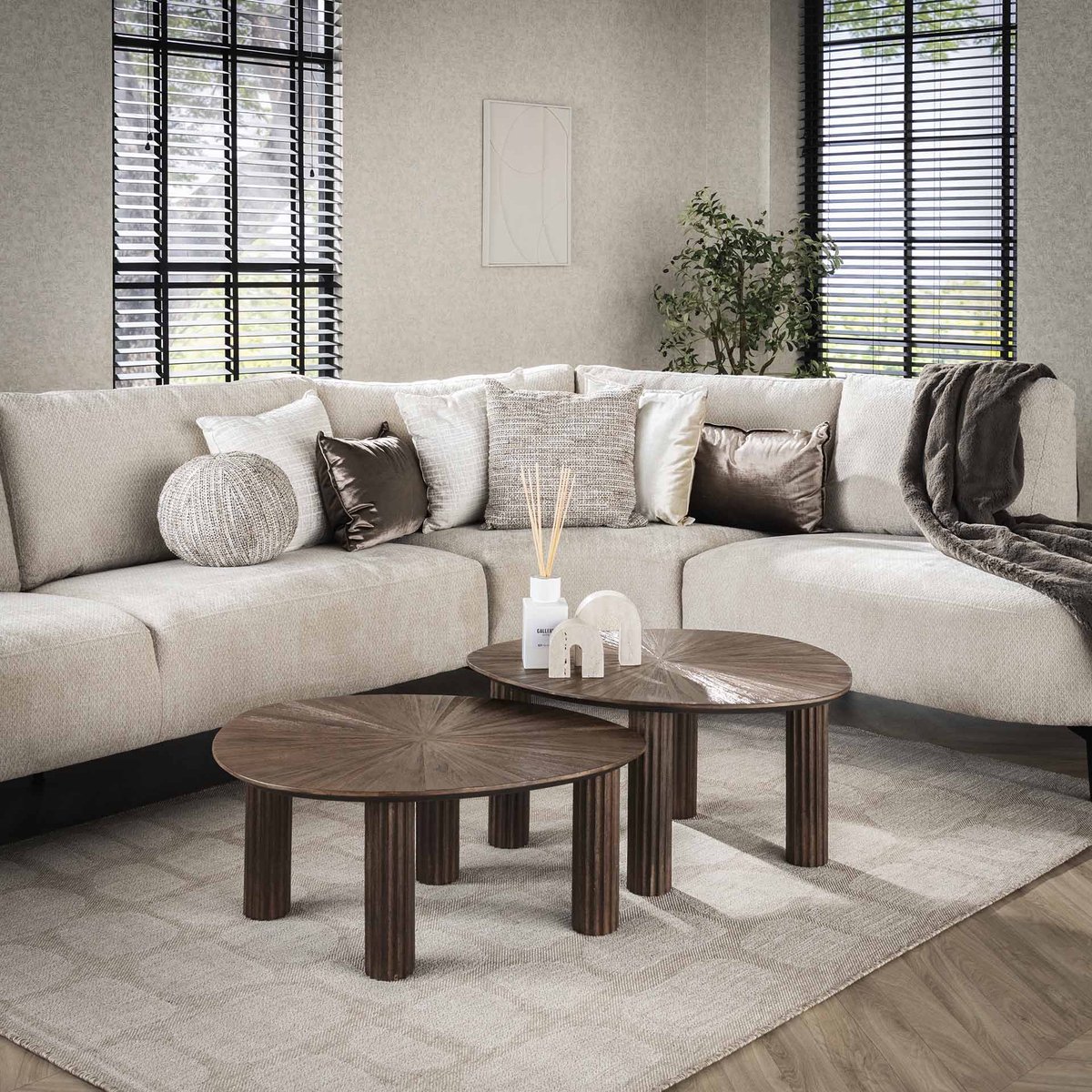 Dimehouse Salontafel set van 2 Myla Driehoekig Teakhout Bruin - Japandi - 61 x 75 x 45 cm - Hout - Japandi - Ovaal Teak hout