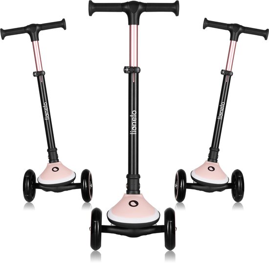 Drie roze en zwarte kindersteps met drie wielen en een mandje aan het stuur.
