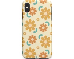 Casetastic hoesje geschikt voor Apple iPhone XS Max - Dubbellaagse bescherming - Flower power Retro Bloemen - Geel - Oranje - Blauw - Fashion Case - Crème Goud Perzik