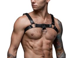 Sexy Heren Harnas Borst – Verstelbaar Bondage Harnas - Kunstleer met Ringen – One Size - Erotiek & Bondage - Riem Voor Mannen - BDSM Sex Toys