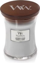 Woodwick - medium candle - Lavender & Cedar