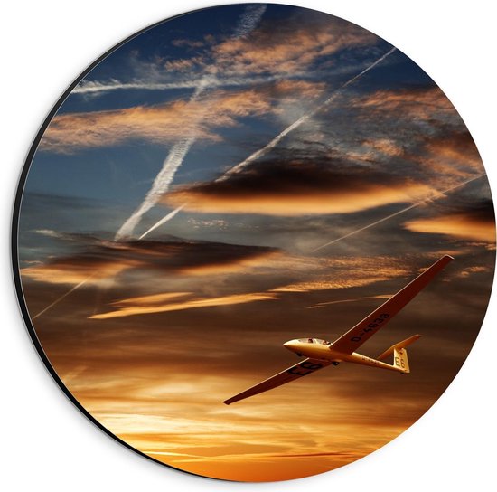 Dibond Wandcirkel - Vliegtuig in Gouden Lucht - 20x20cm Foto op Aluminium Wandcirkel (met ophangsysteem)