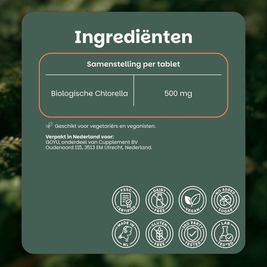 Ingrediëntenlijst voor 500 mg biologische chlorella per tablet, met acht keurmerk-iconen onderaan.