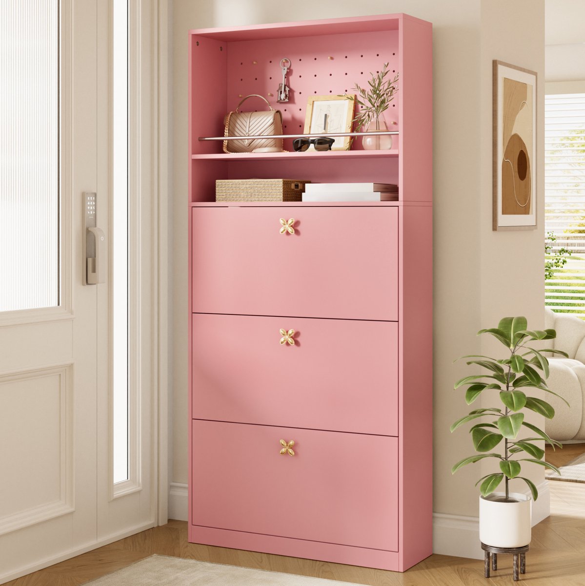 REDOM - Smalle hoge schoenkast - 3 klapvakken - 2 open opbergvakken met perforatiebord - Gouden klaverhandgrepen - Spaanplaat - Roze - 80 x 24 x 178,5 cm