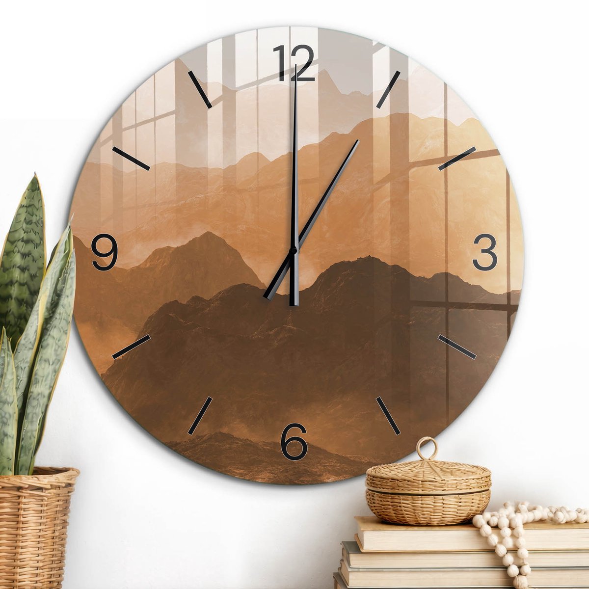 ArtPrintCave Oranje Glazen Klok - Wandklok 60 cm - Muurklok Rond - Bergpanorama Wandklok Keuken - Natuur Unieke Klok - Zwarte Klokwijzers