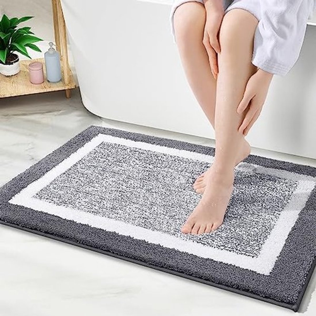 Antislip badkamertapijt 50 x 75 cm - Zacht en absorberend - Wasbare douchemat - Donkergrijs microvezel