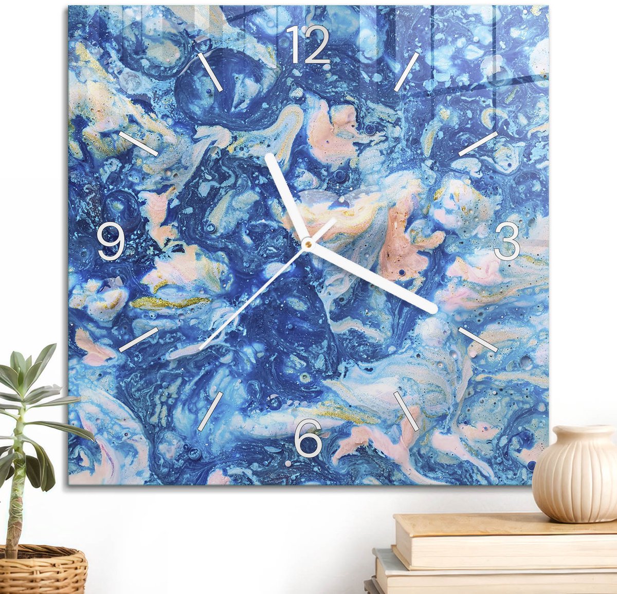 ArtPrintCave Blauw Glazen Klok - 30x30 cm - Wandklok Vierkant - Blauwe Wervel Wandklok Keuken - Kunst Unieke Klok - Witte Klokwijzers