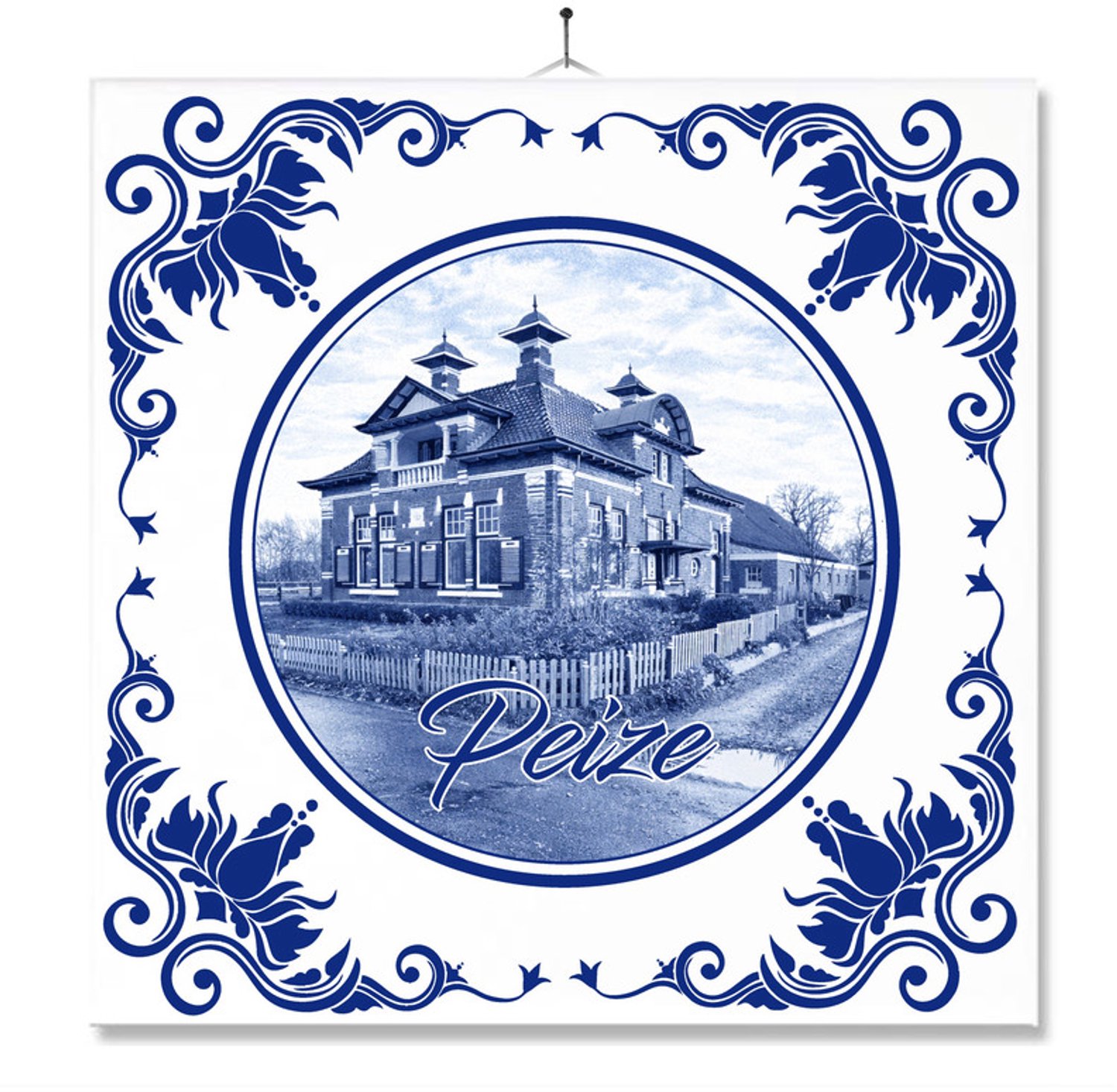MC Living Tegel Met Opdruk | Peize | Delft Blauw | Cadeau | Inclusief Geschenkdoos | Standaard | Ophangsysteem Ontwerp 2