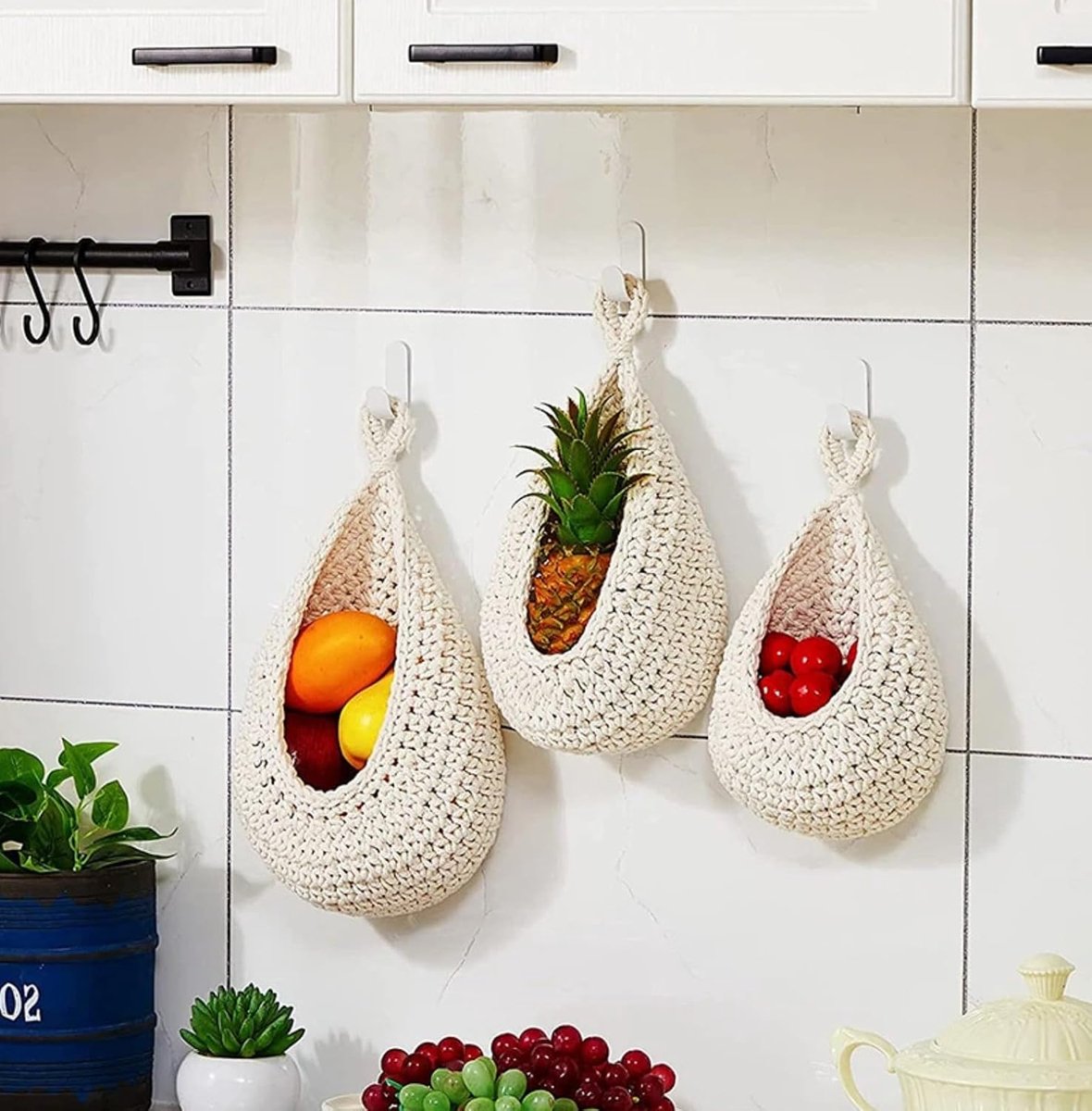 Handgeweven - druppelvormige wandmandjes – 3-delige set – Gemaakt van katoenen touw – Kleine maten 20 cm 23 cm en 25 cm – Geschikt voor het bewaren van fruit, groenten en huishoudelijke artikelen – Boheemse stijl