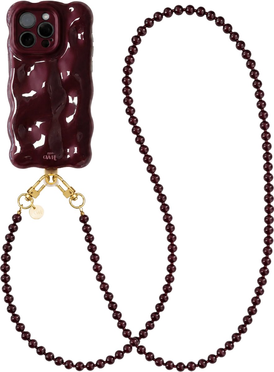xoxo Wildhearts Bubbly case Burgundy - Burgundy Muse (lang koord) - geschikt voor iPhone 16 Pro Max - Hoesje met telefoonkoord - golvend hoesje met kralenketting - Telefoonhoesje met afneembaar koord - schokbestendig - Bordeaux rood / Burgundy