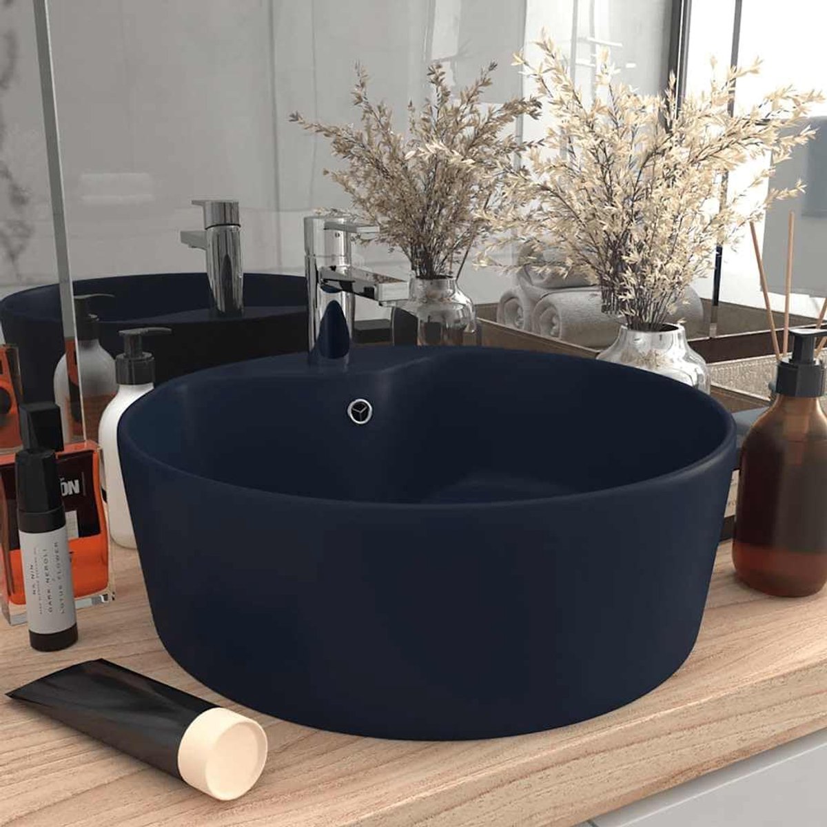 Ronde keramische wastafel mat donkerblauw