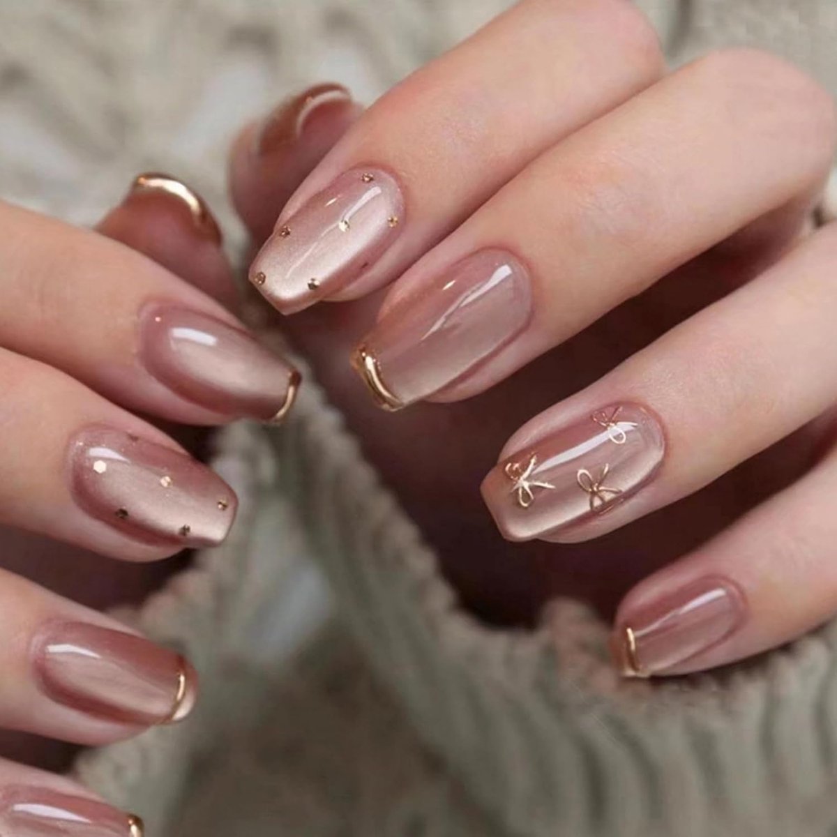 S Nagels om ballerina op te plakken, valse nagels, volledige afdekking, kunstdesign, 24 stuks, nude kleurverloop, doorschijnend vlinderpatroon, kunstnagels voor vrouwen en meisjes