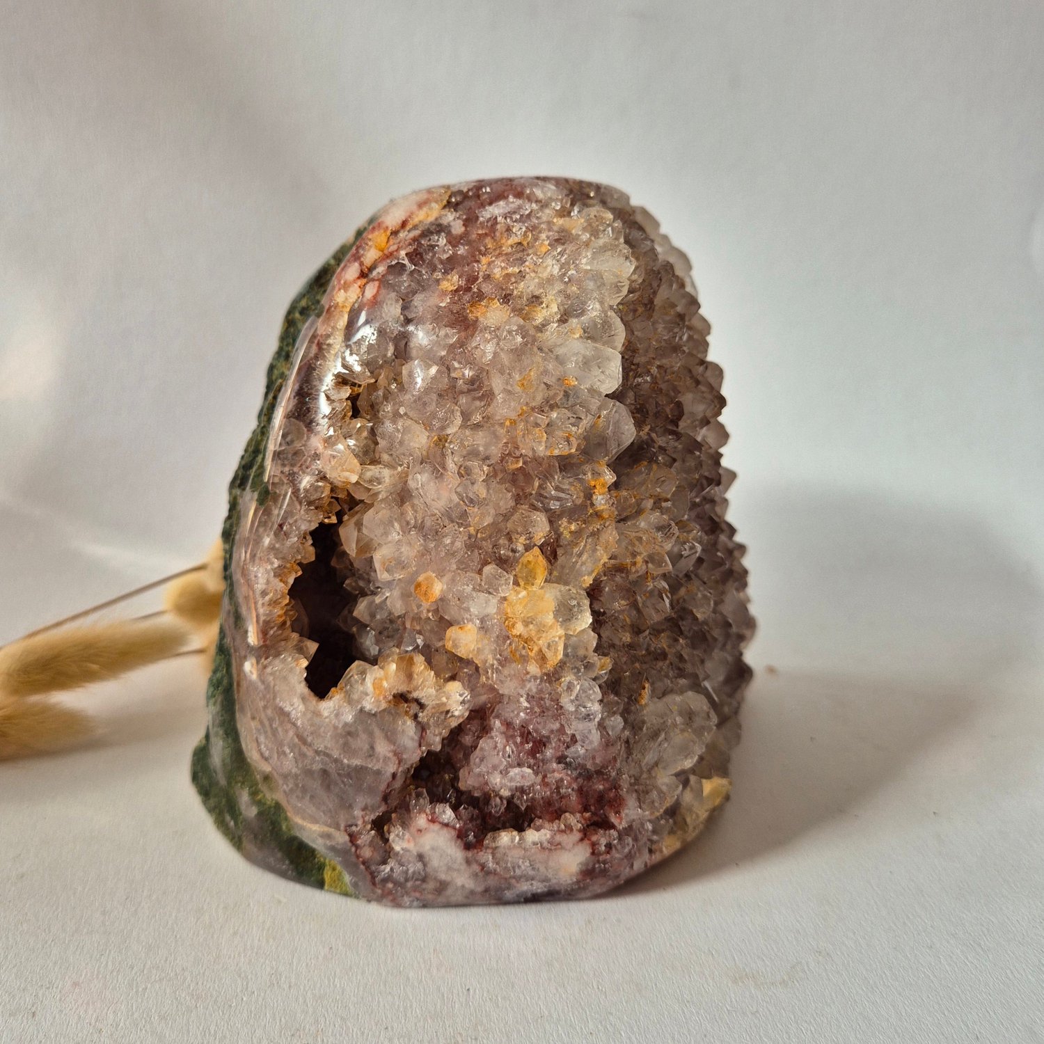 Moonlight Gemstones Roze Amethist Druzy Freeform 1736gram – Natuurlijke Pink Amethyst uit Brazilië Meerkleurig