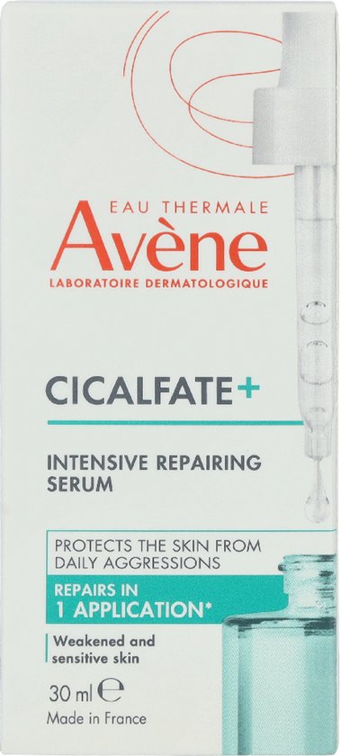 Witte doos van Avène Cicalfate+ intens herstellend serum, 30 ml, voor een verzwakte en gevoelige huid.