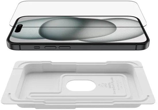 Screenprotector, zwarte smartphone en witte tray met tekst '100% Recycled Plastic'.