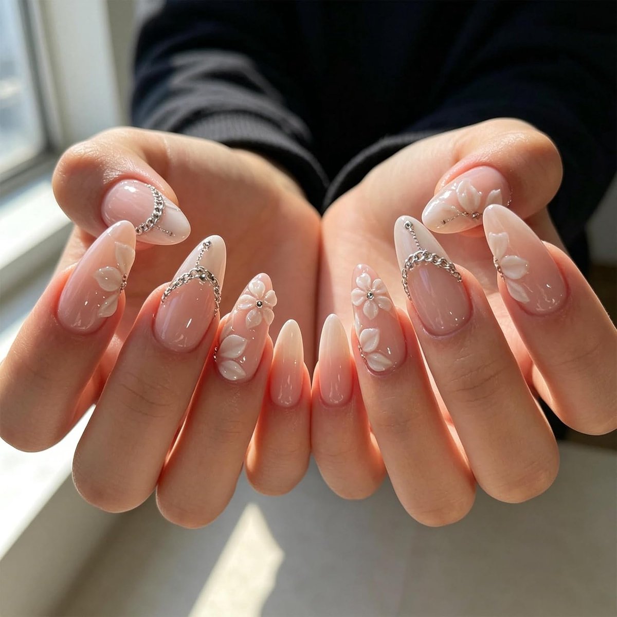Amandelvorm, handgemaakte nepnagels met bloemenreliëf en strass, set van 24 met jelly-lijm-kleefpads en vijl