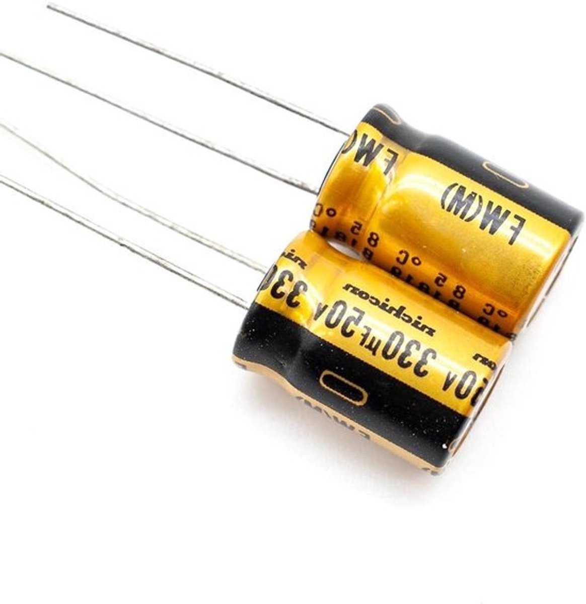 Elektrolytische condensator - Audiocondensator - Audioverbetering - Audio Grade - 47 uF 50V - Zwart