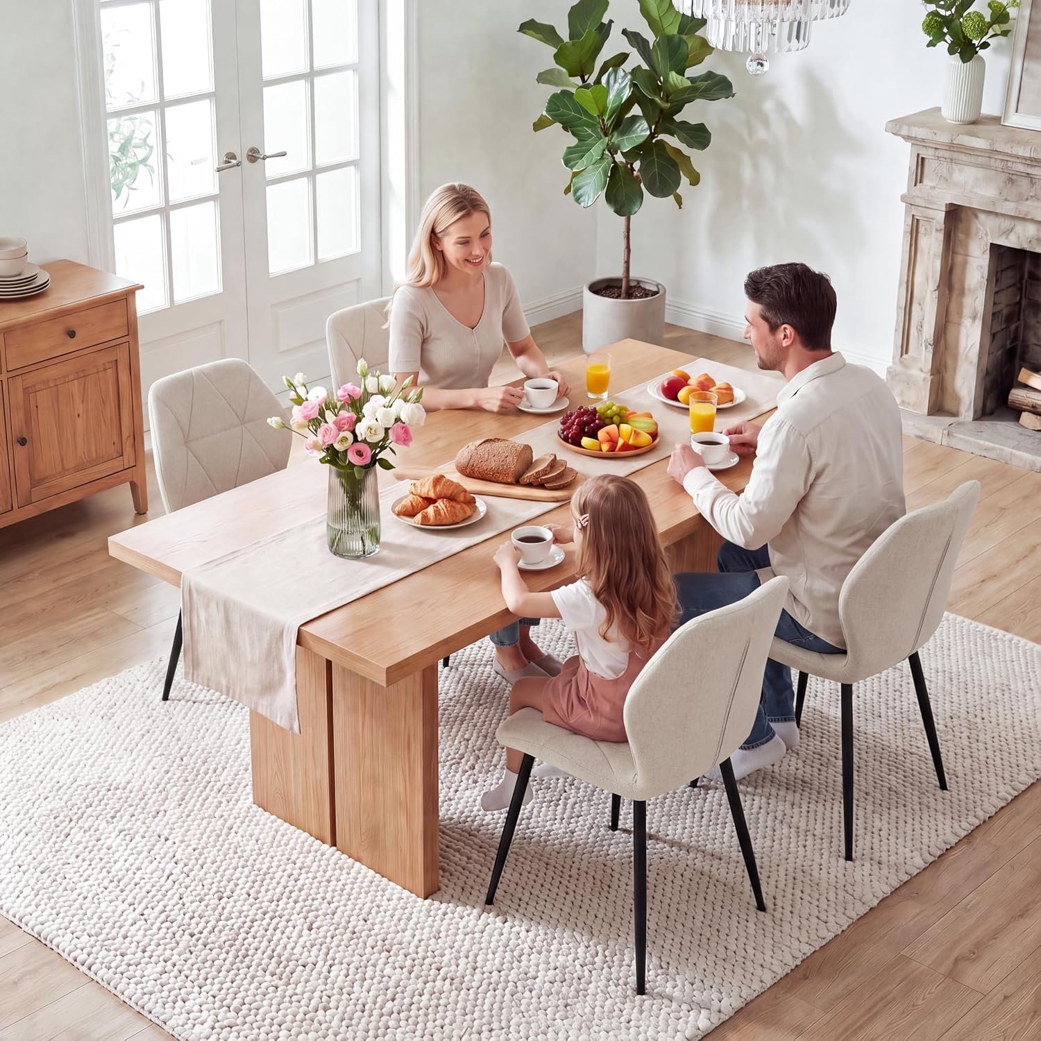 Set van 4 Eetkamerstoelen Nora – Gestoffeerde Scandinavische Stoelen met Rugleuning, Linnen Bekleding, Geruite Stof en Metalen Poten, Beige, 43 x 47,5 x 86 cm