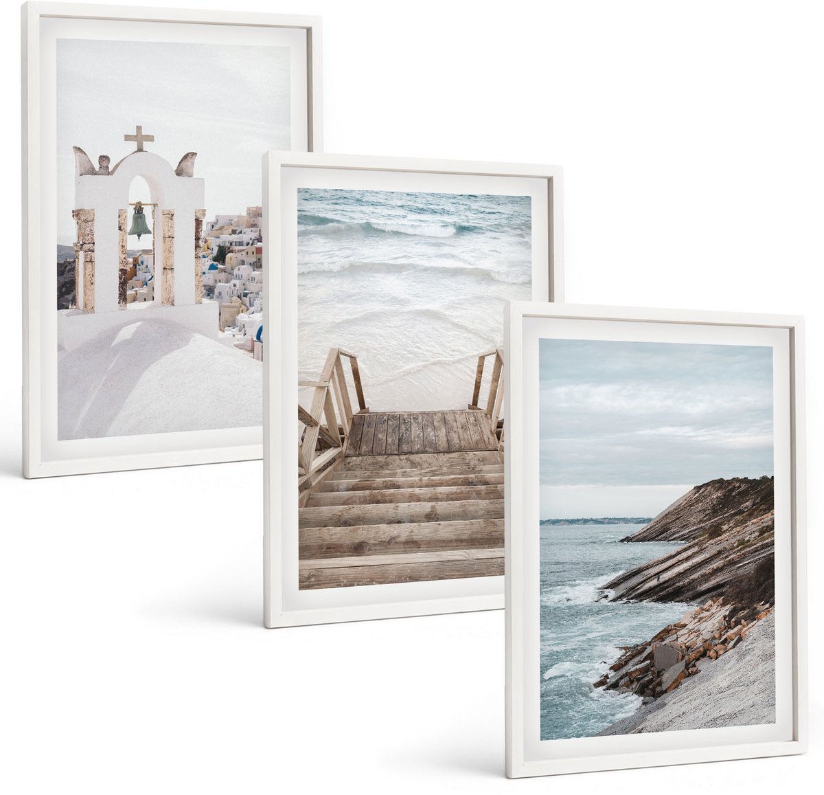Coloray 3-Delige Schilderij Set - Uitzicht Op De Zee En De Architectuur Van Santorini Tegen De Hemel. - 40 x 60 - Muurdecoratie - Interieur Decoratie - Stijlvolle Muurdecoratie