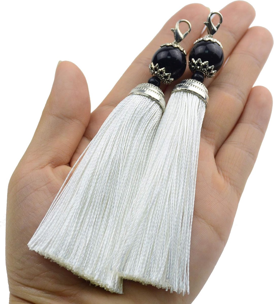 10 stks 4.5 Inch Handgemaakte Zijdeachtige Floss Karabijn Kwastje Sleutelhanger Kralen Bladwijzer Kwastje Hanger voor DIY Craft Sieraden Vrouwen Oorbel (Wit, Kort)