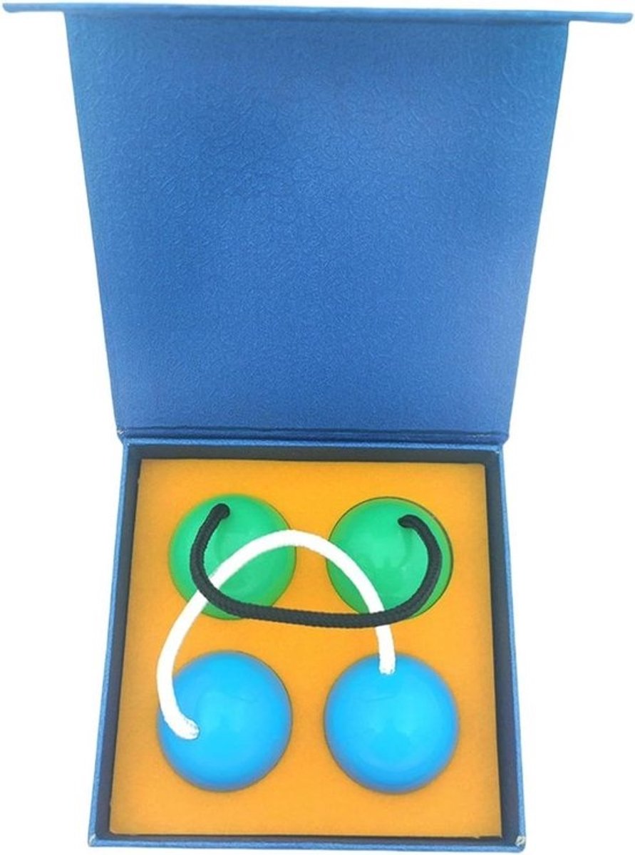 Kashaka Shaker Set - Ritmebal Zandbal - Muziek Maken - Traditioneel Afrikaans Instrument - 2 stuks - Willekeurige Kleur