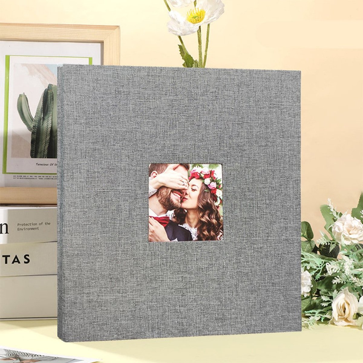 Grijs zelfklevend fotoalbum — Linnen kaft — Hoogwaardig herinneringsalbum — Zelfklevend/met beschermfolie (doe-het-zelf) — Perfect voor het bewaren van dierbare herinneringen aan familie, bruiloften, reizen en baby's — (260 x 280 mm)
