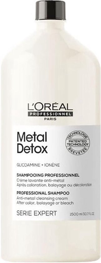 Witte L'Oréal Professionnel Metal Detox shampoo fles met zwarte dop. Metal Detox, Glycoamine + Ionene, Serie Expert.
