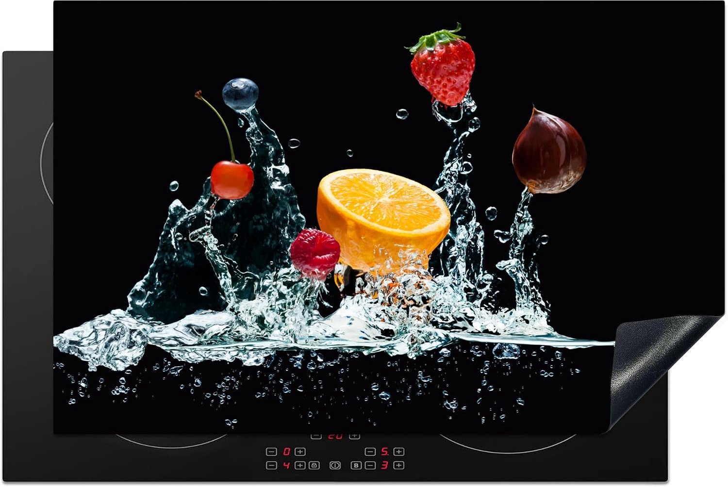 KitchenYeah© Inductie Beschermer 80x52 cm Keuken Decoratie Kookplaat Beschermer voor Inductiekookplaat Afdekplaat Anti Slip Mat - Water - Fruit - Sinaasappel - Aardbei - Kers - Zwart