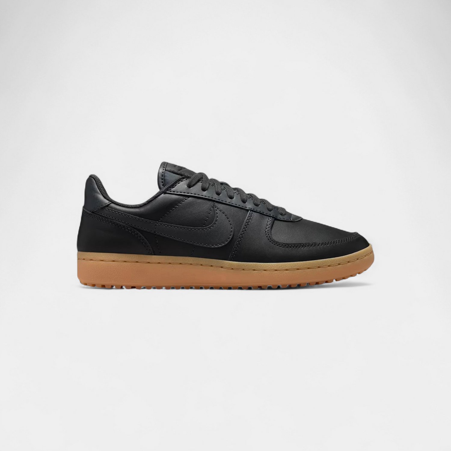 Nike Field General 82 Off Noir Gum Zwart