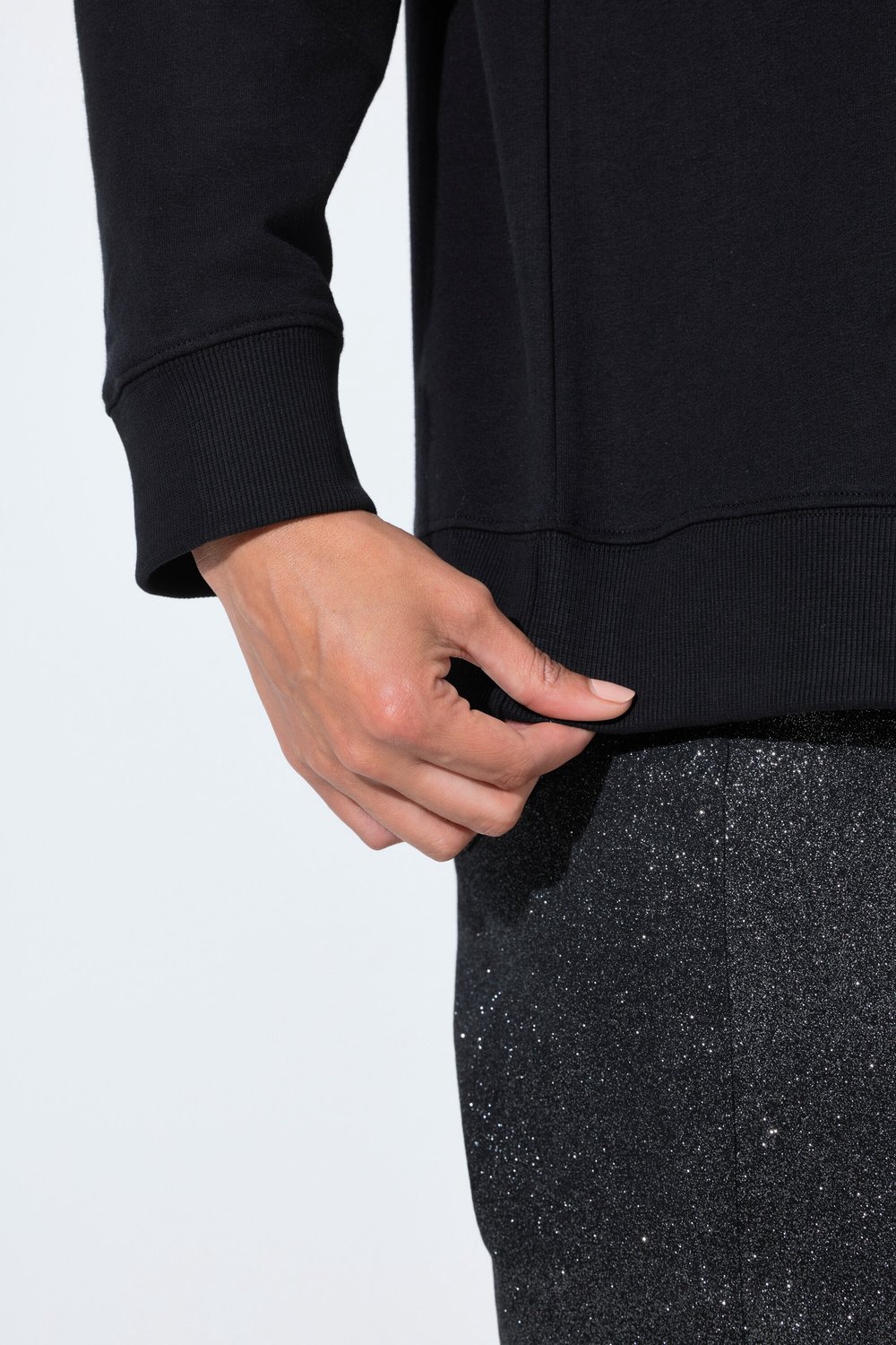 Ulla Popken - Dames - Sweatshirt borduursel met sierkralen ronde hals - Zwart - Maat 42+