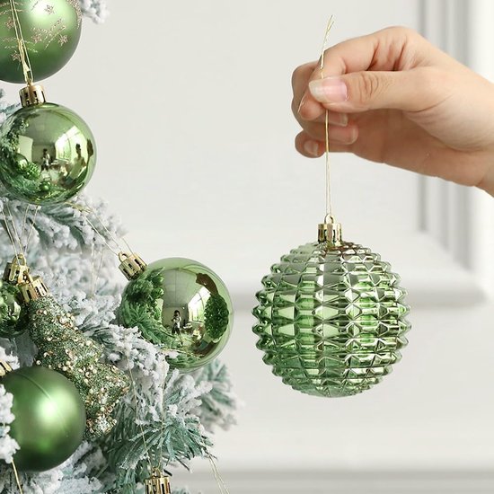 53 stuks groene kerstbal ornamenten set, glitter groene hangende bollen ornament met kunstmatige kerstbloemen voor kerstboom, nieuwjaar, vakantie, feestdecoraties (groen) — afbeelding 3