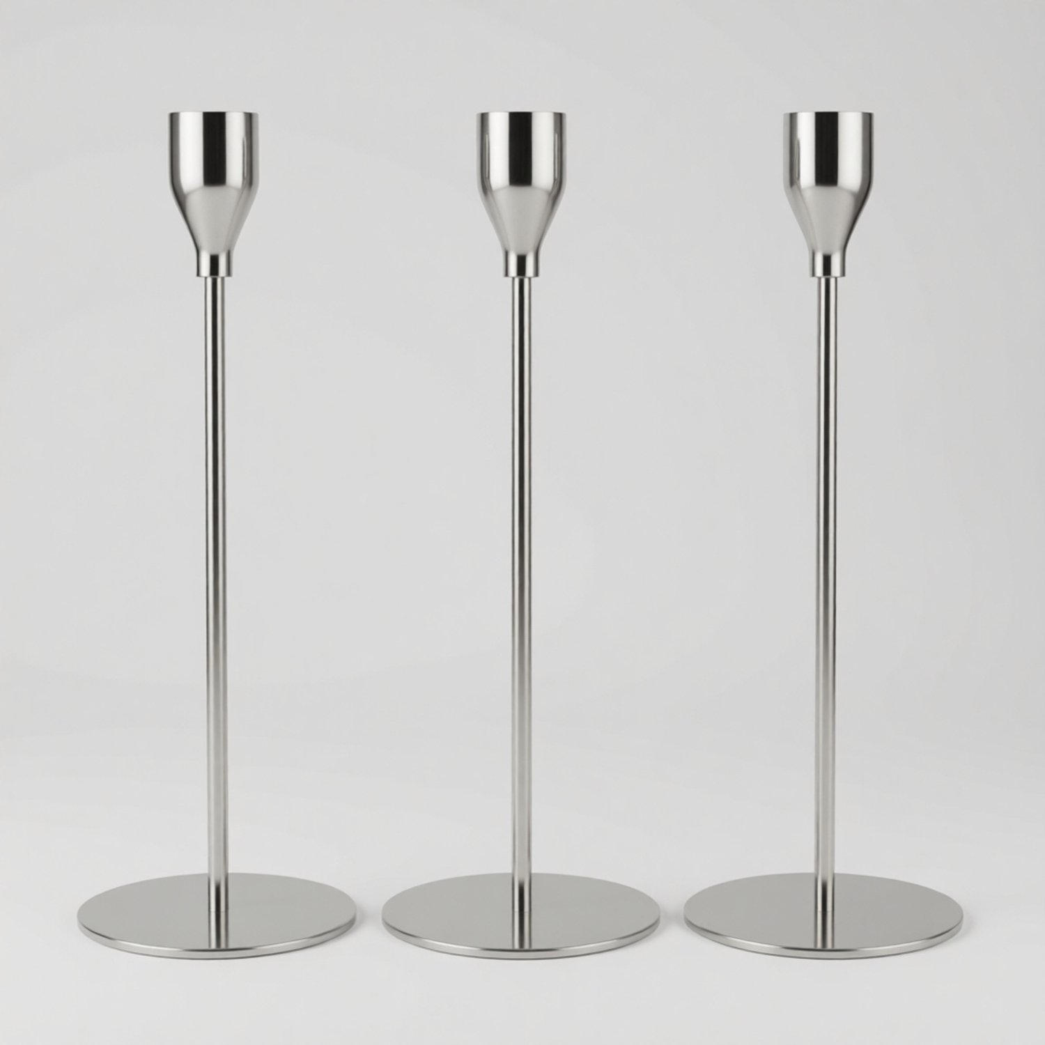 RALA Set van 3 zilveren kandelaars - 24 cm hoog - metalen kegelvormige kandelaars voor tafeldecoratie