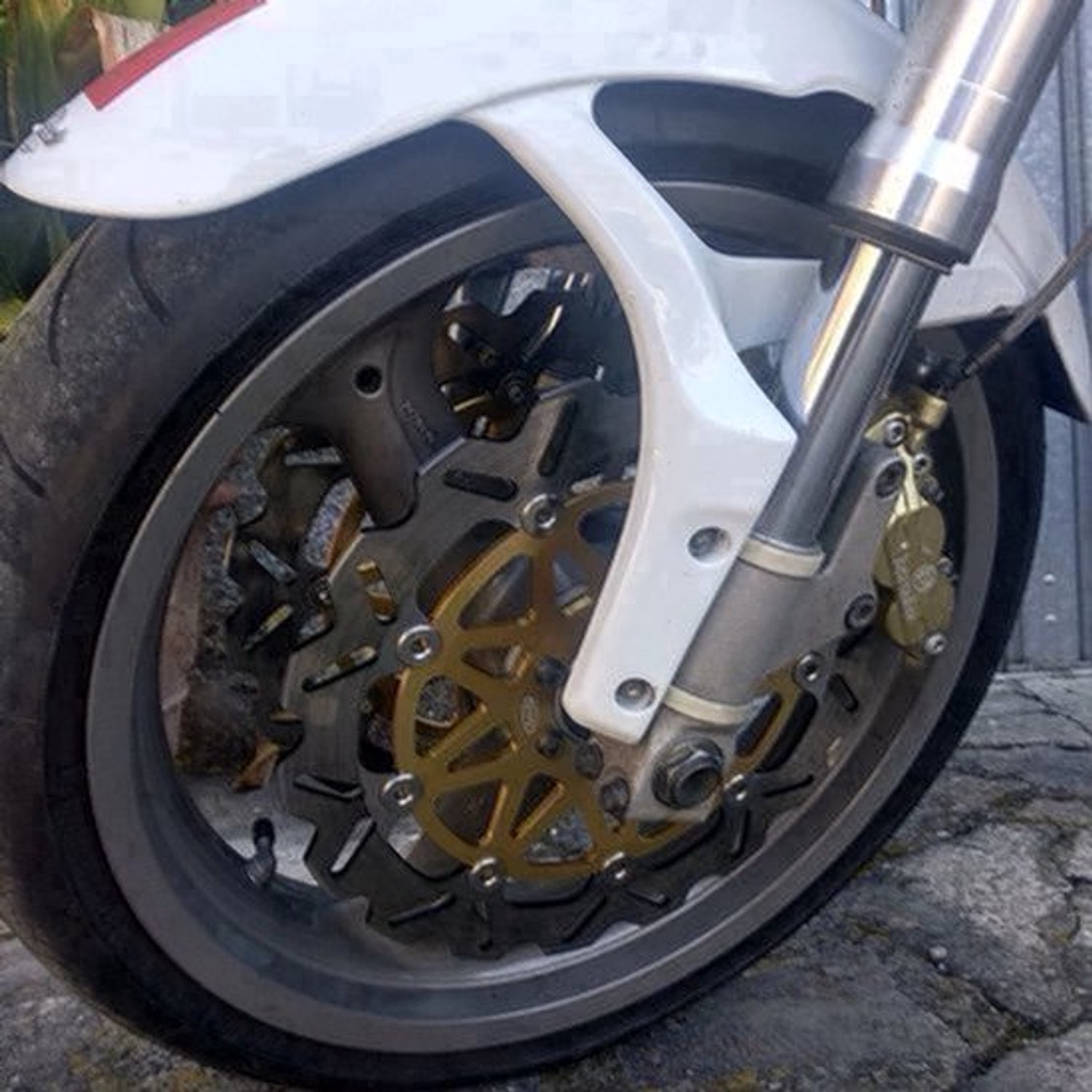 Motorfiets Remschijf Volledig Zwevend - 2 Stuks Goud - 32 cm Diameter - AISI 420 Roestvrij Staal - Voor MOTO GUZZI V100 MANDELLO 1000