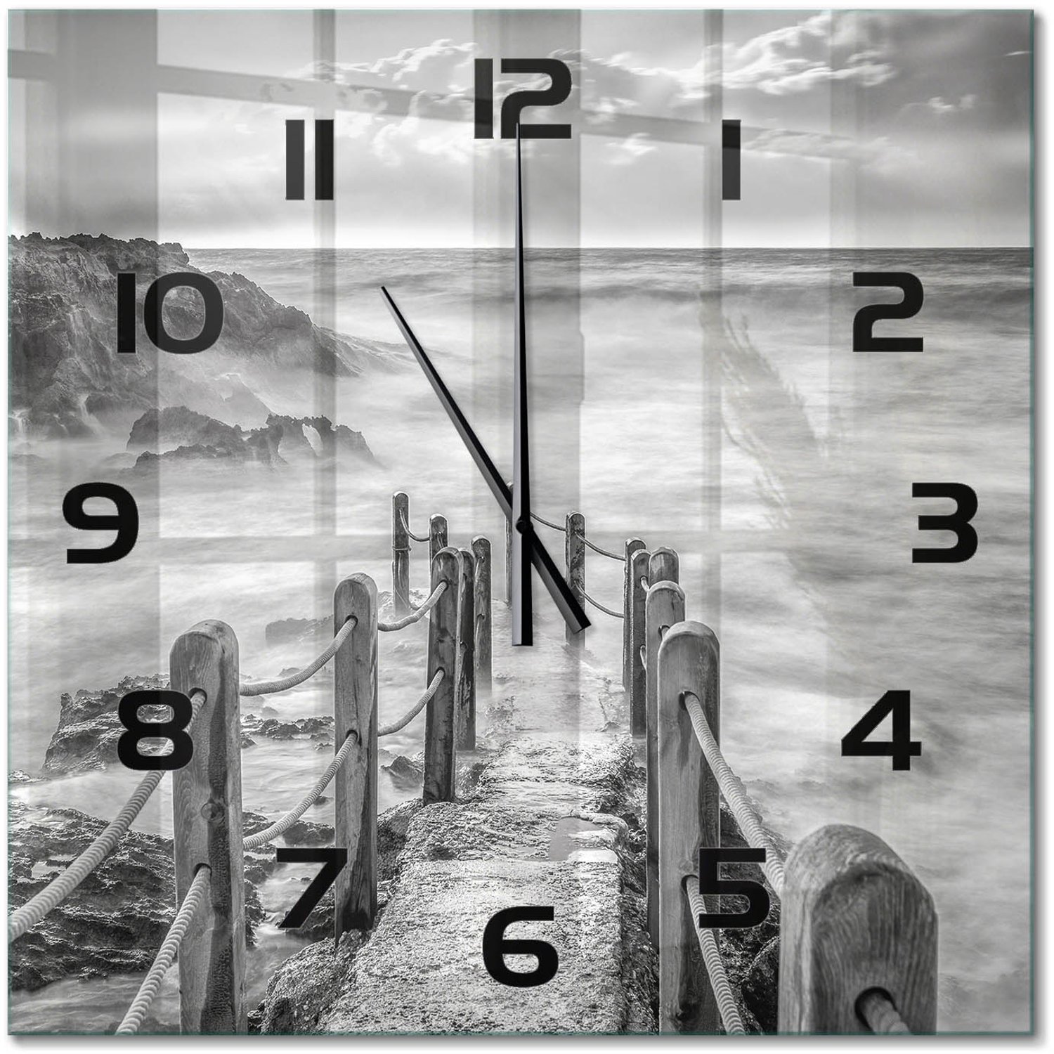 TULUP Wandklok - Pad langs de zee Moderne Wandklok Glas - 60x60 cm - Zwart-wit Wandklok Glas Decoratie - Zwarte handen - Vierkante Klok - Glazen Wandklok Design - Klok Glas Met Opdruk