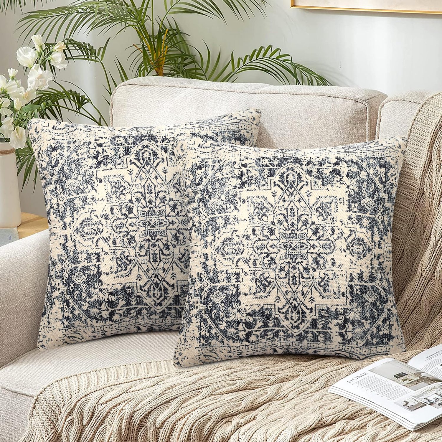 Famanu Bohemian kussenhoes 50 x 50 cm met exotisch patroon, dubbelzijdig bedrukt, decoratieve kussensloop voor woonkamer en tuin, ideaal voor een kleurrijke en unieke touch in je interieur wit
