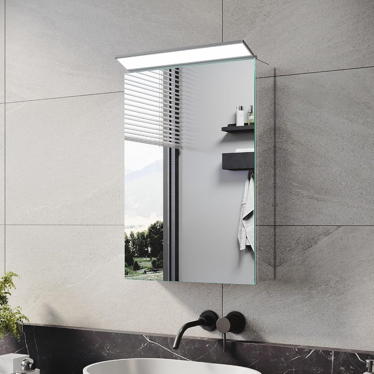 Spiegelkast badkamer met verlichting, led-spiegelkast van roestvrij staal, klein, badkamerspiegelkast hangend met 159° spiegellamp en metalen plank, 36 x 52 x 12 cm