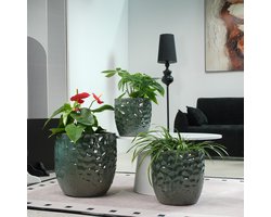 Middelgrote keramische plantenpot Ø30 cm glanzend donkergroen - Ademend - Vorstbestendig - Met drainagegat - Rondom hamerslagreliëf - Geschikt voor middelgrote planten en keukenkruiden