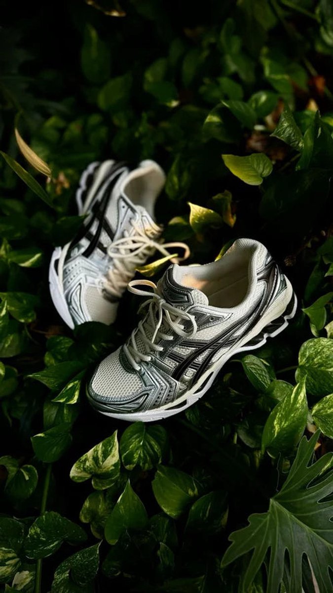 ASICS Gel-Kayano 14 Cream Black Metallic Plum