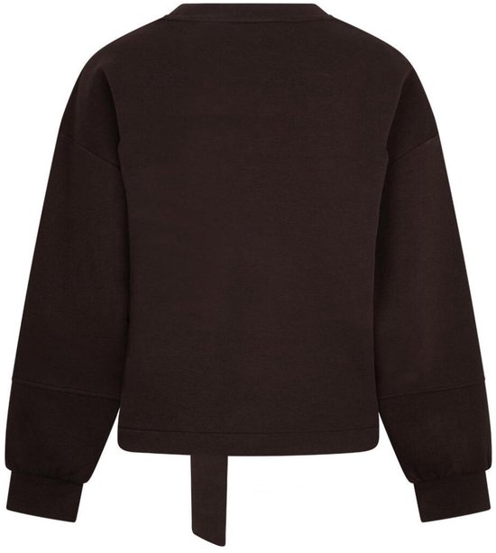 Donkerbruine sweater met lange mouwen en een strikdetail aan de achterkant.